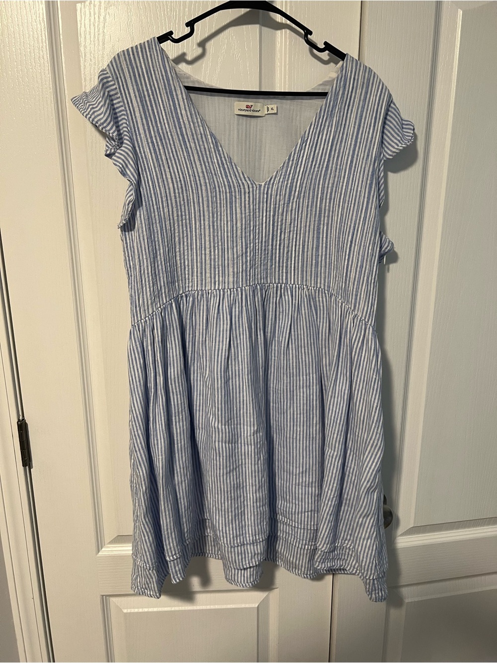 Vineyard Vines Light Blue and White Striped V‑Neck Casual Dress